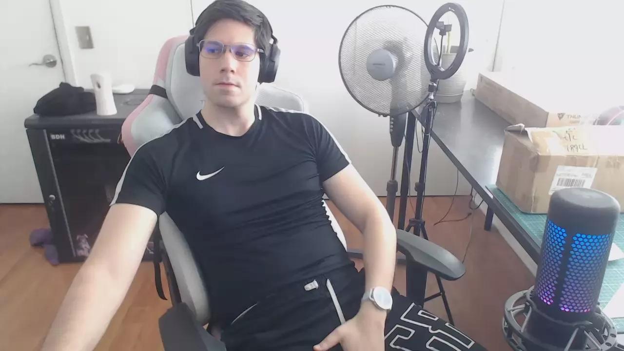 domdaddynsfwcl on Cam4 
