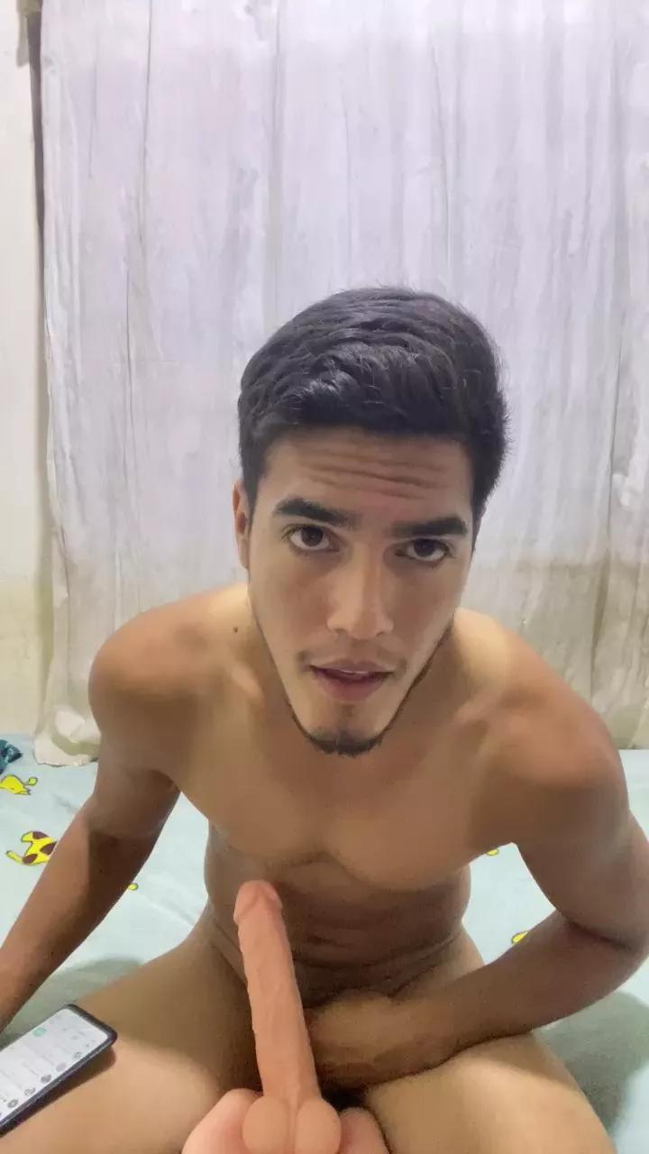 Dylanelandroide on Cam4 
