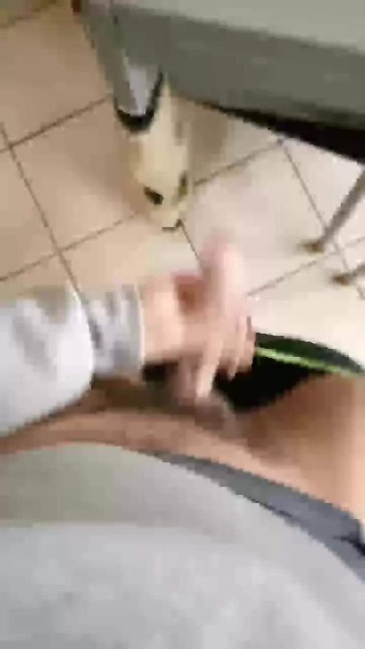 Elettricistaa on Cam4 