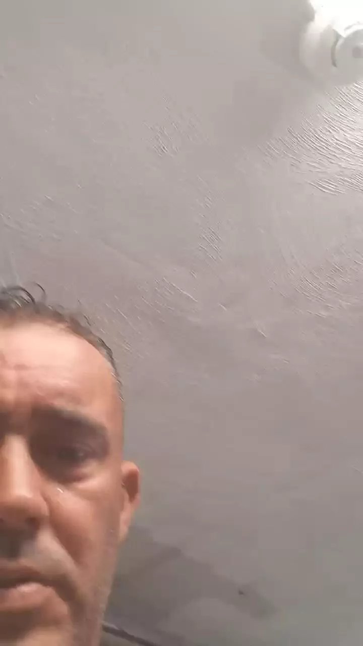 Offline elgefe80 on Cam4