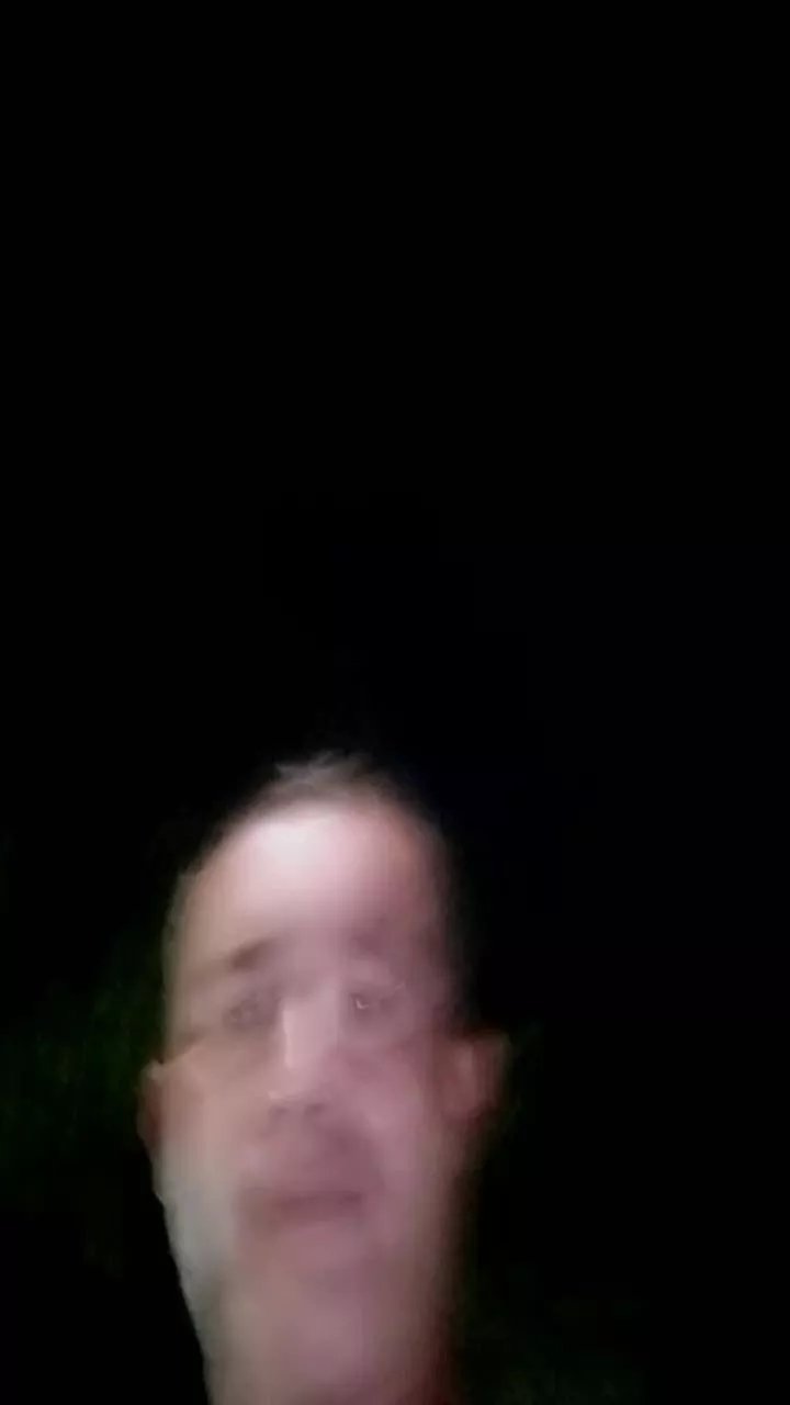 Offline elgefe80 on Cam4