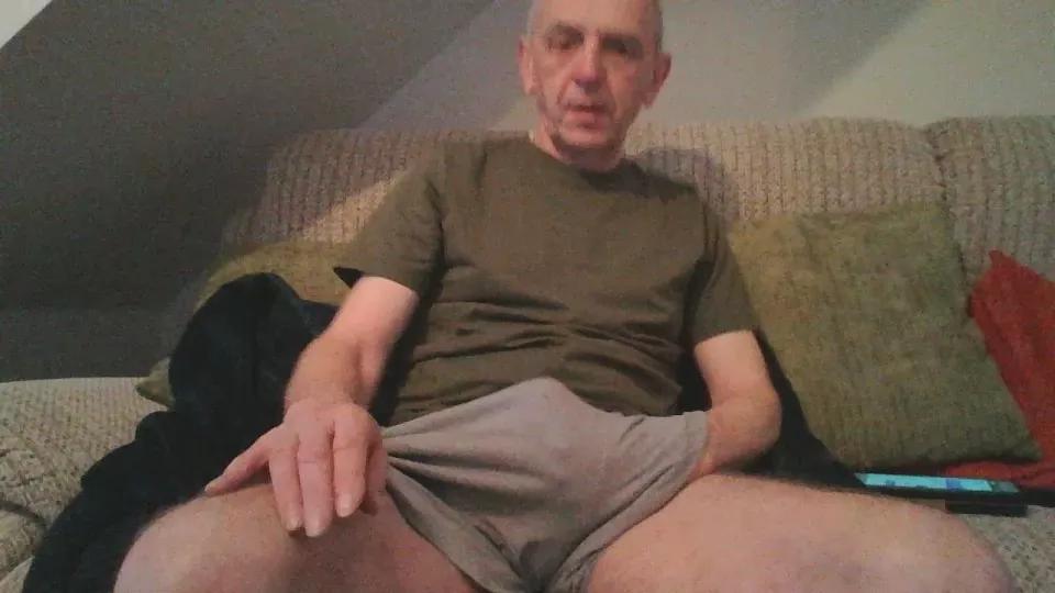 englishman59 on Cam4 