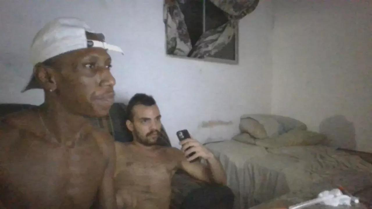 enzo_bllazi on Cam4 