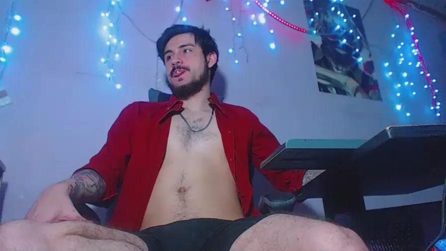 Enzo_latin on Cam4 