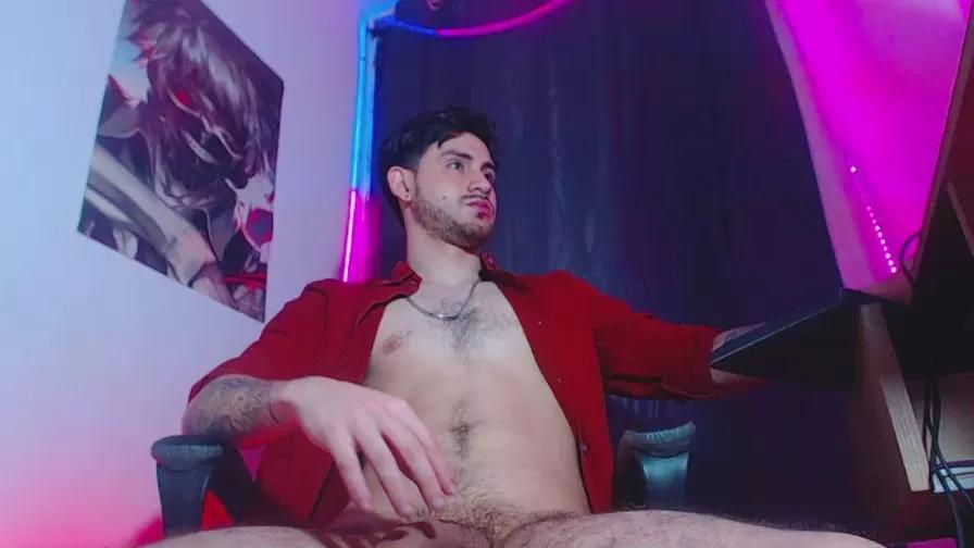 Enzo_latin on Cam4 