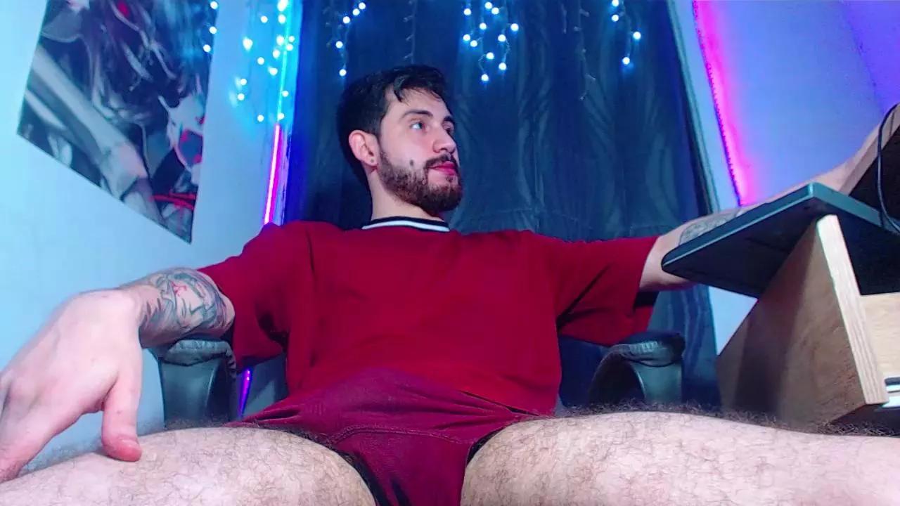 Enzo_latin on Cam4 