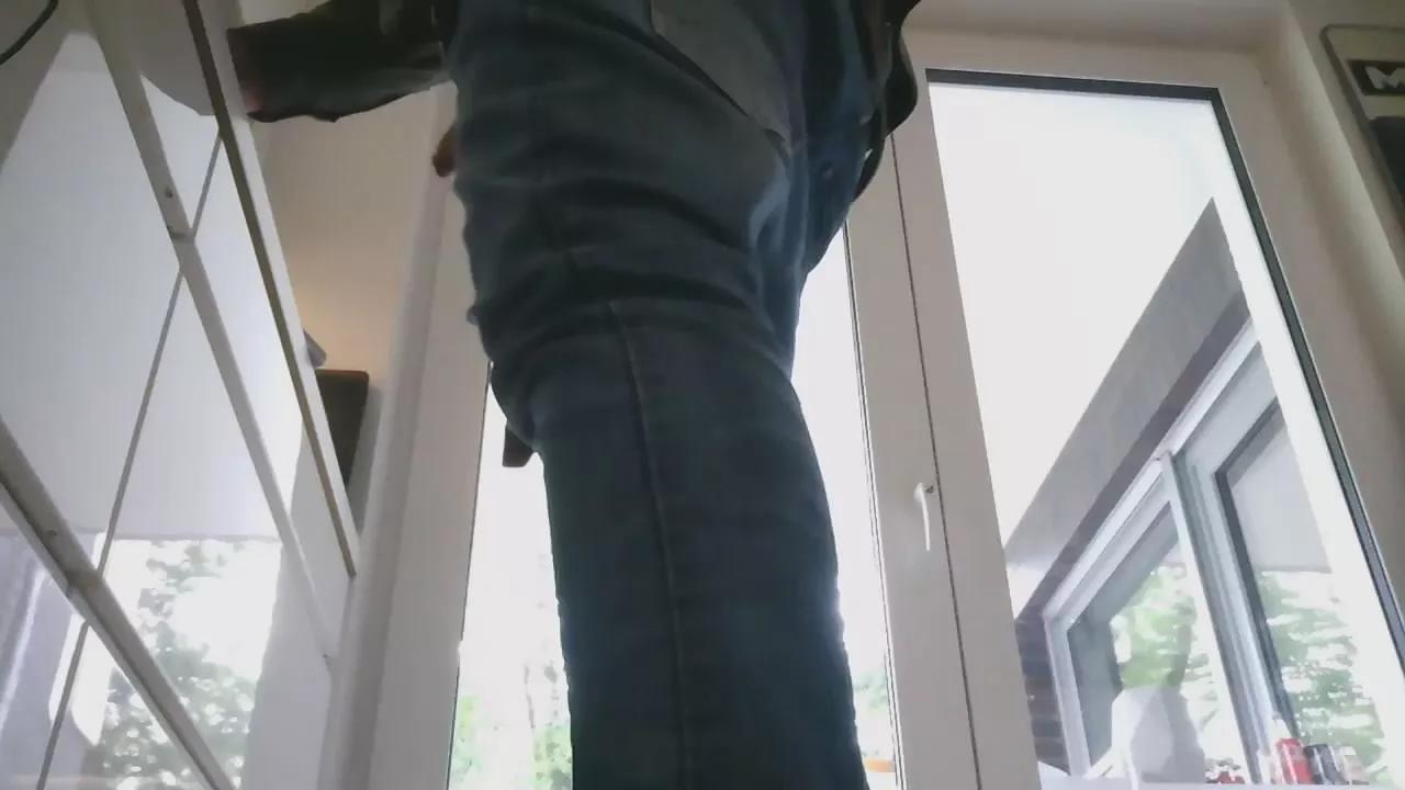 erleichtbi on Cam4 