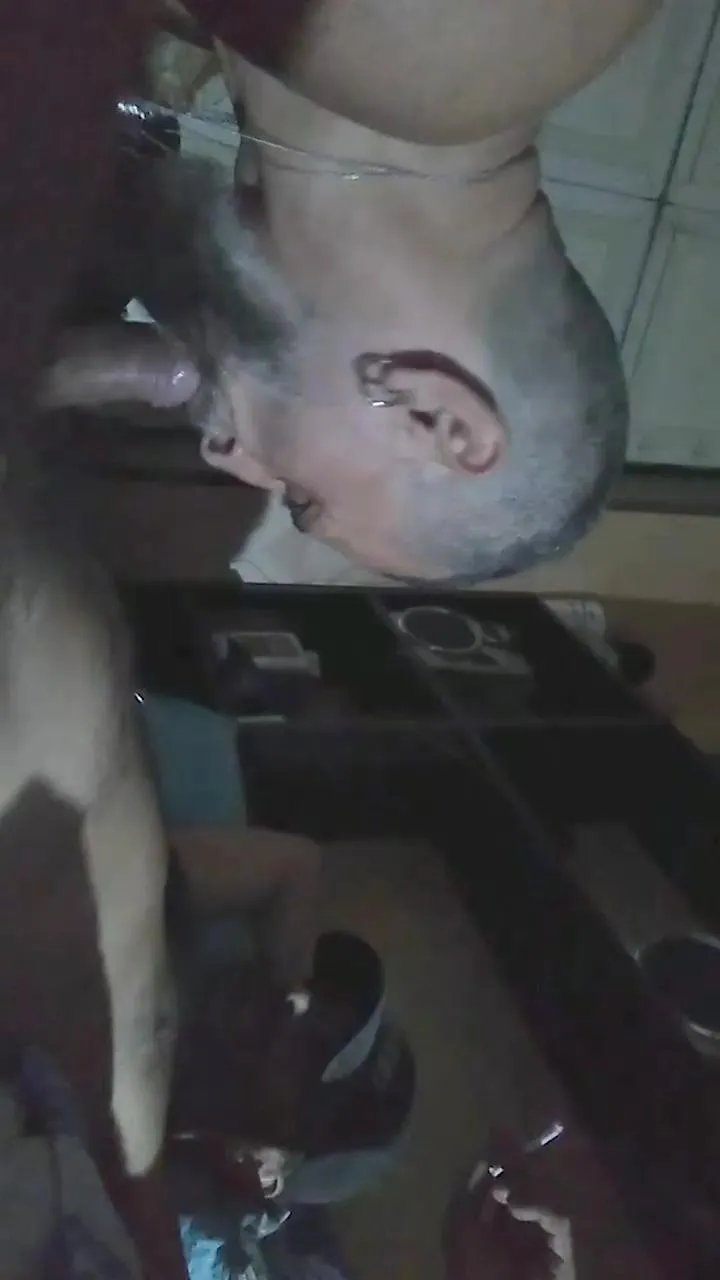 Offline Erotikone29 on Cam4