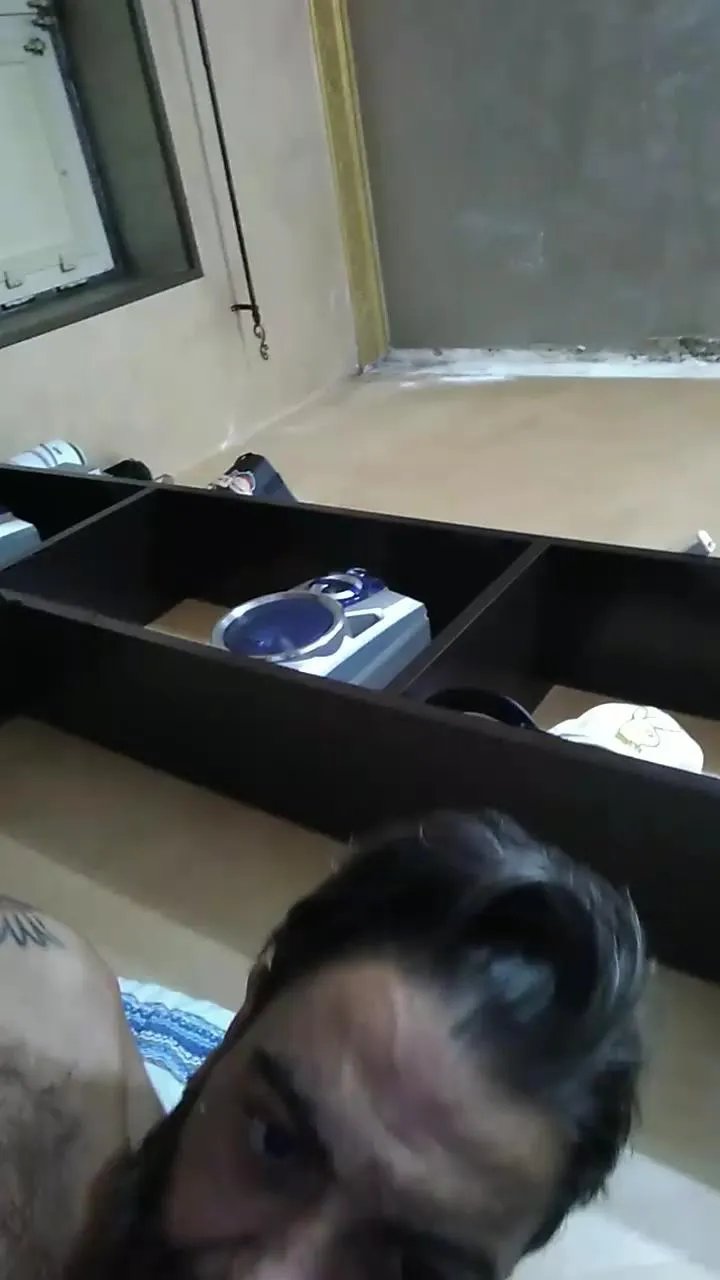 Offline Erotikone29 on Cam4