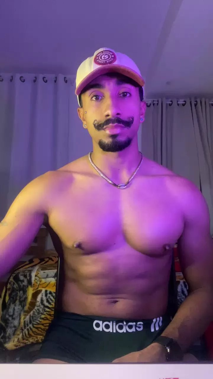 Offline Everton2123 on Cam4