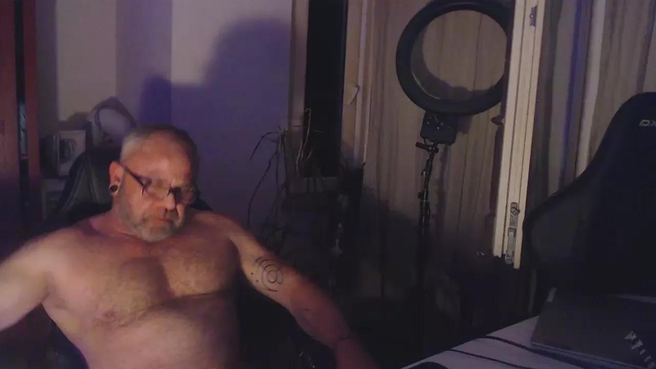 falkore_fun3 on Cam4 