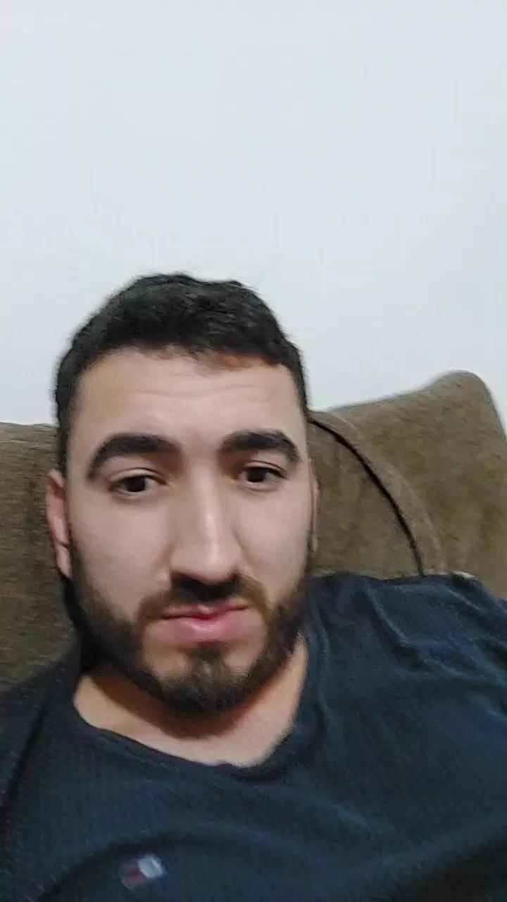 Fernandoboh8 on Cam4 