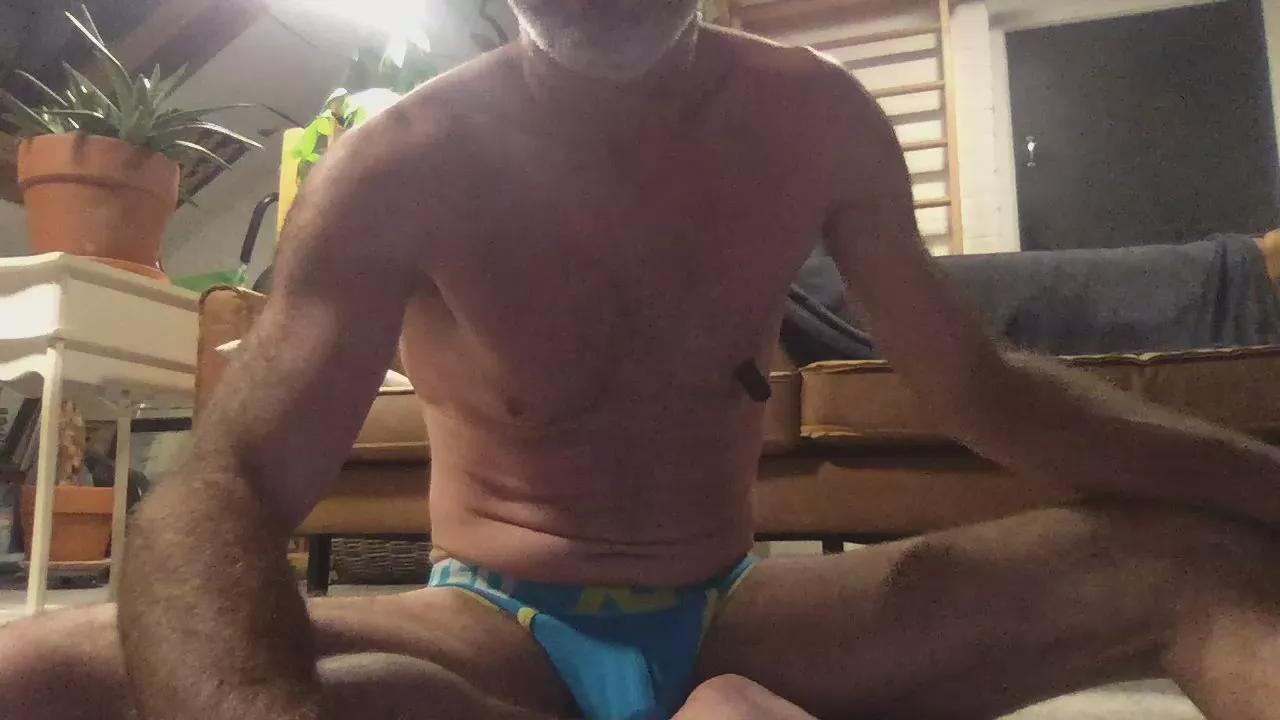 Fisting77 on Cam4 
