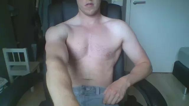 fitharddick on Cam4 