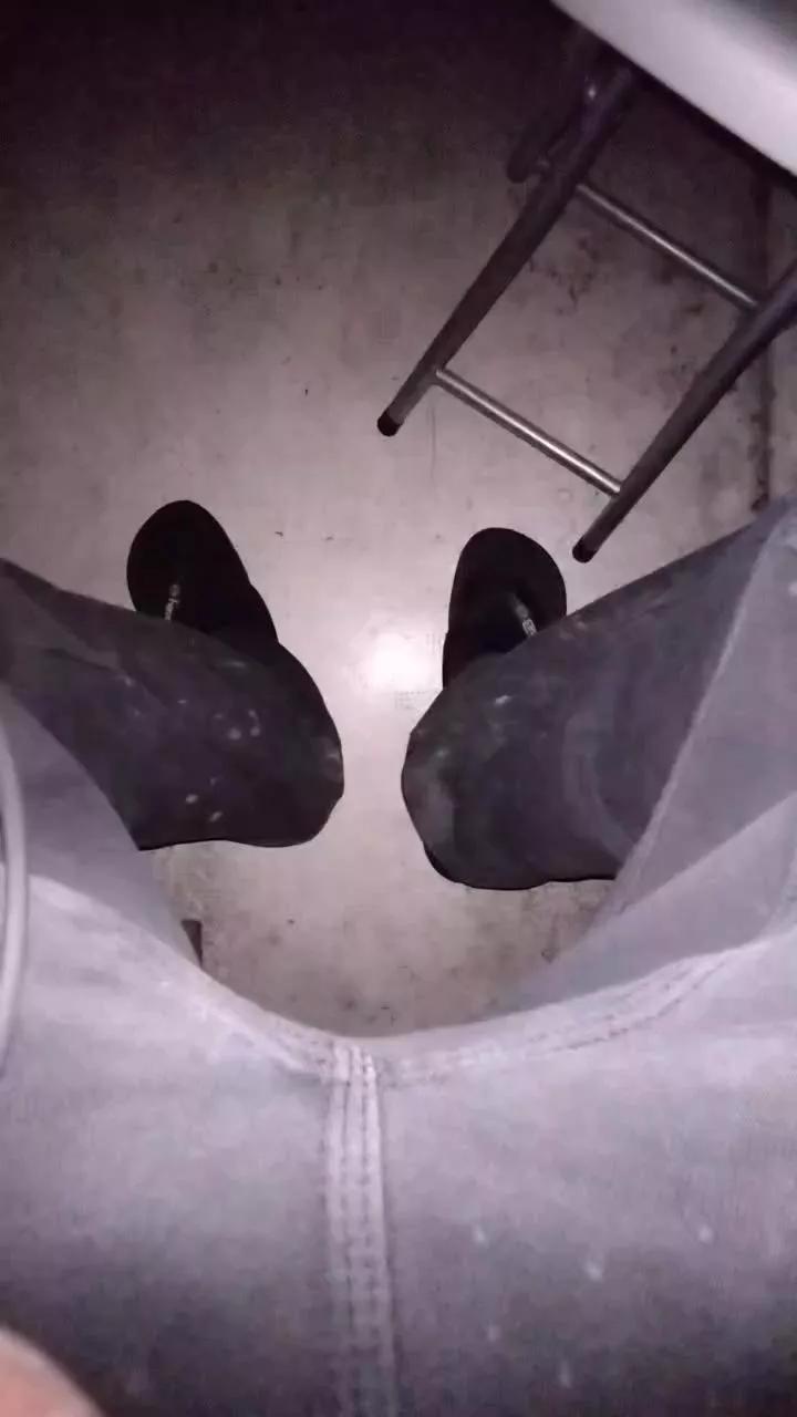 Footjobest60 on Cam4 