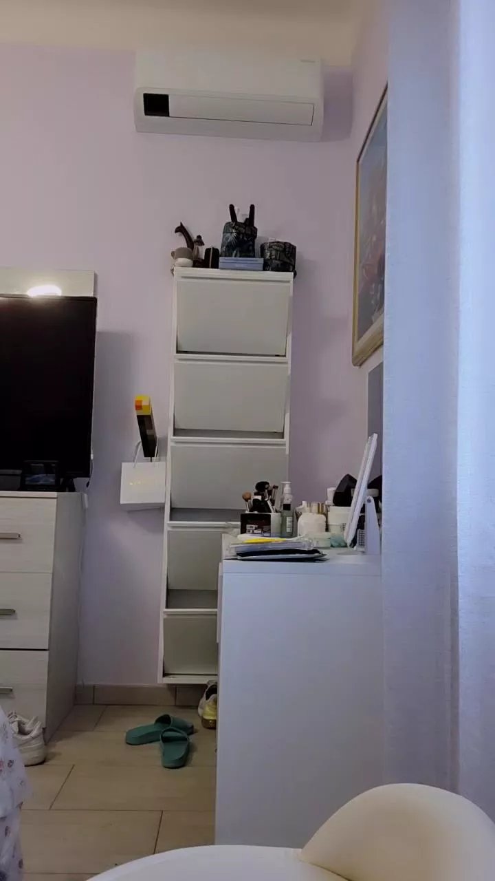 Offline fragile7883 on Cam4