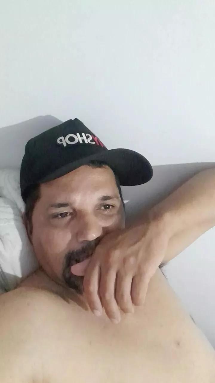 Francisconeto87 on Cam4 
