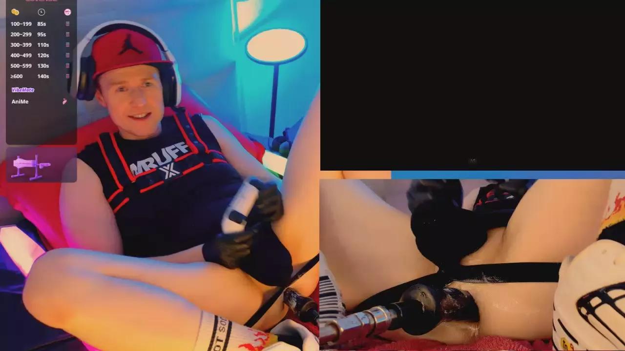 Fucthebitch on Cam4 