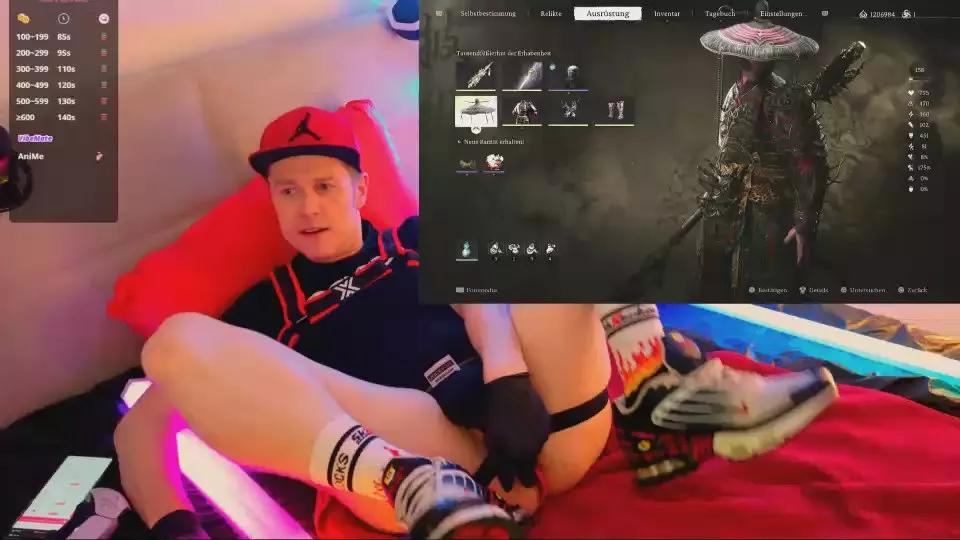 Fucthebitch on Cam4 