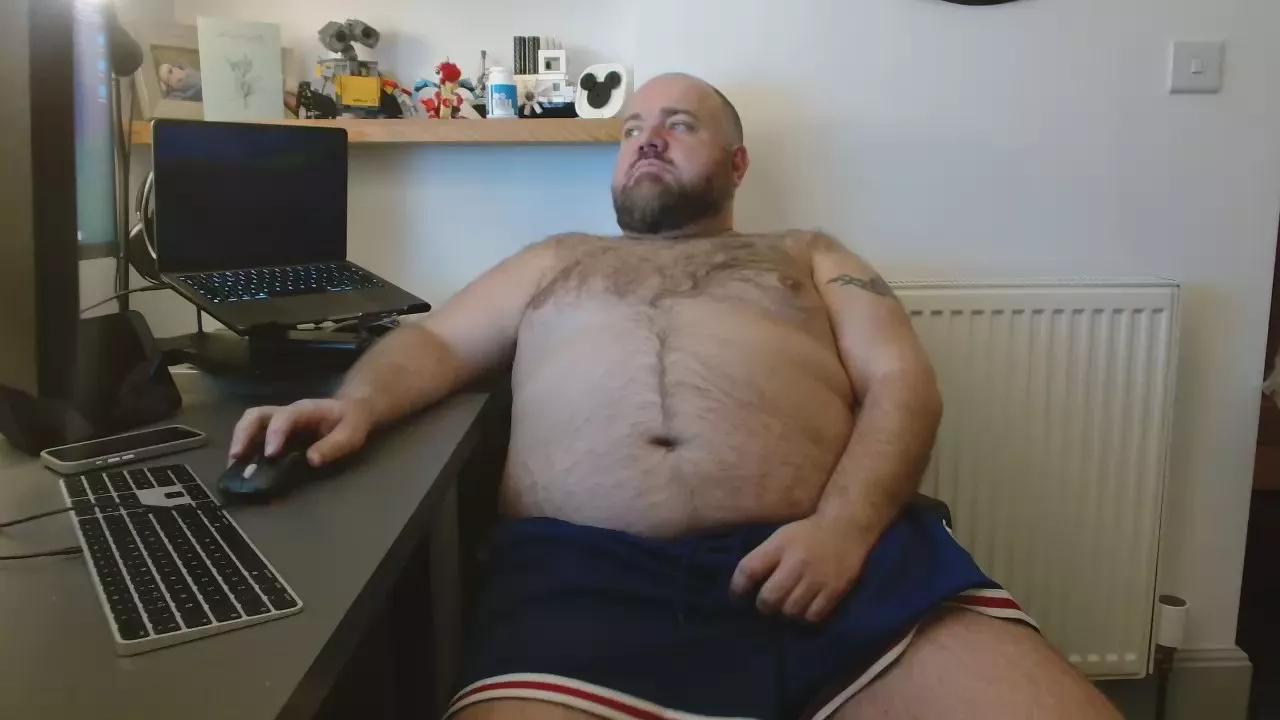 FuzzyCub_uk_ on Cam4 