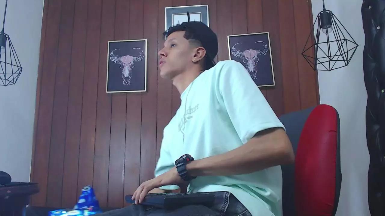 GaboReyes on Cam4 