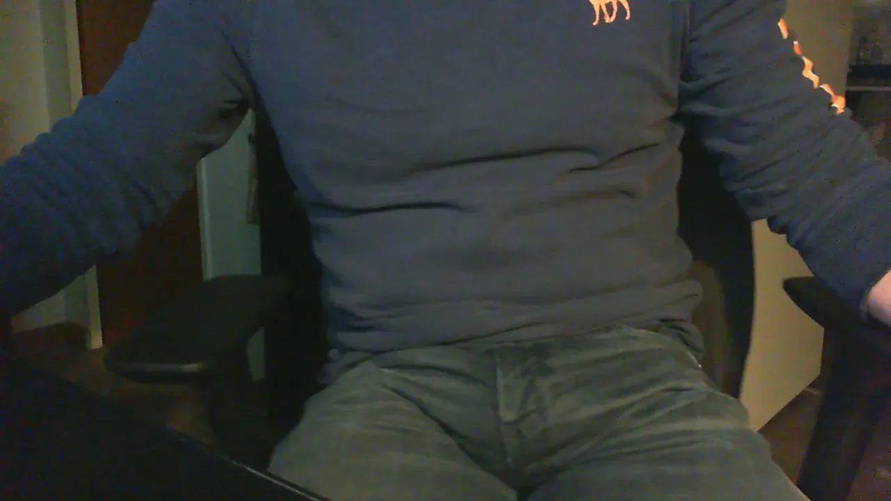 Offline GasparOhl on Cam4