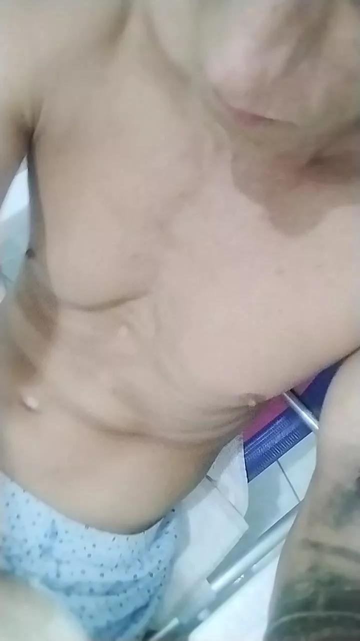 Gatonota on Cam4 