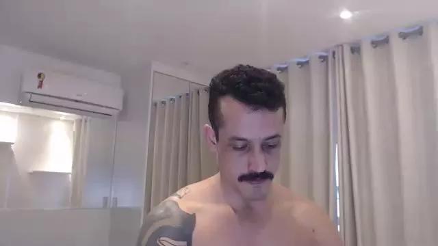 GATOXXLBR on Cam4 