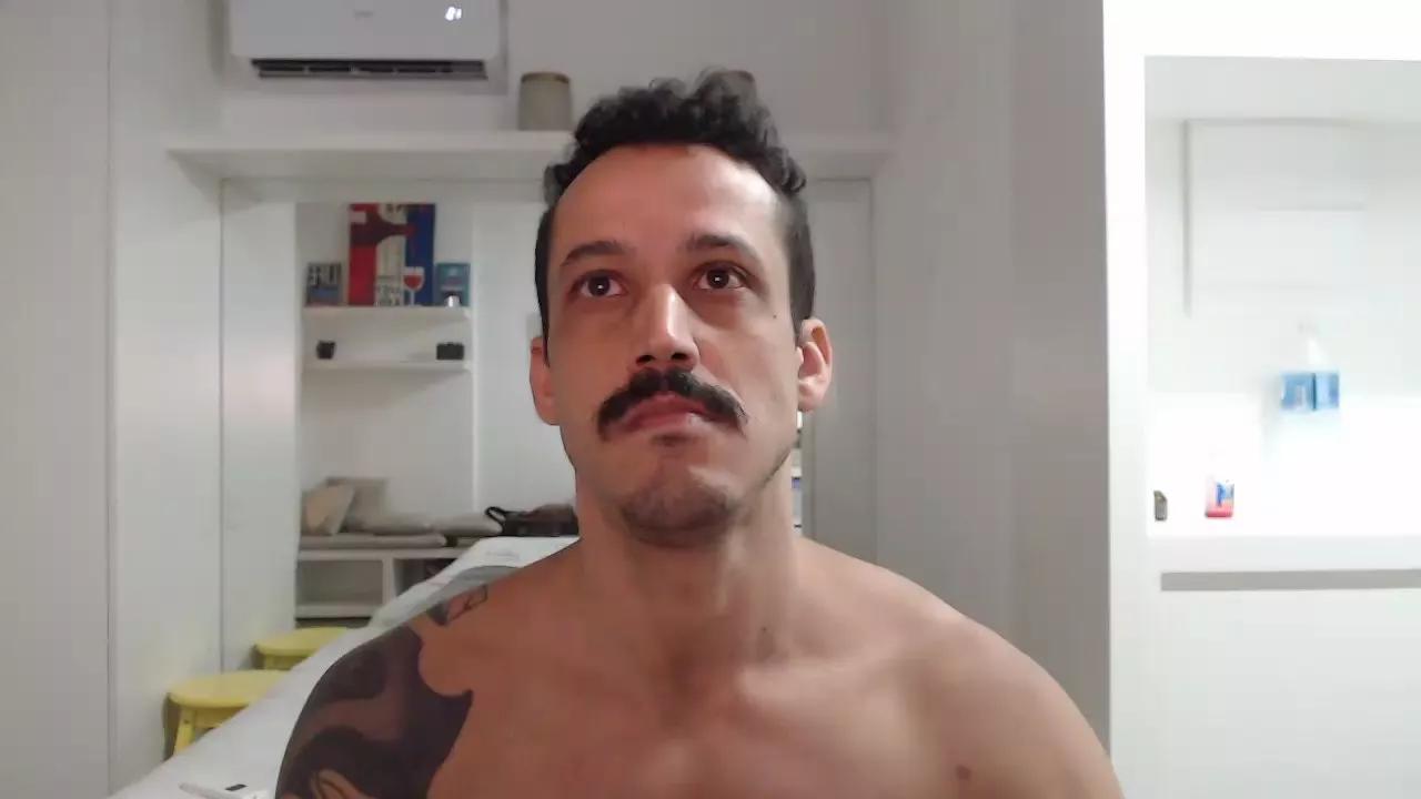 GATOXXLBR on Cam4 