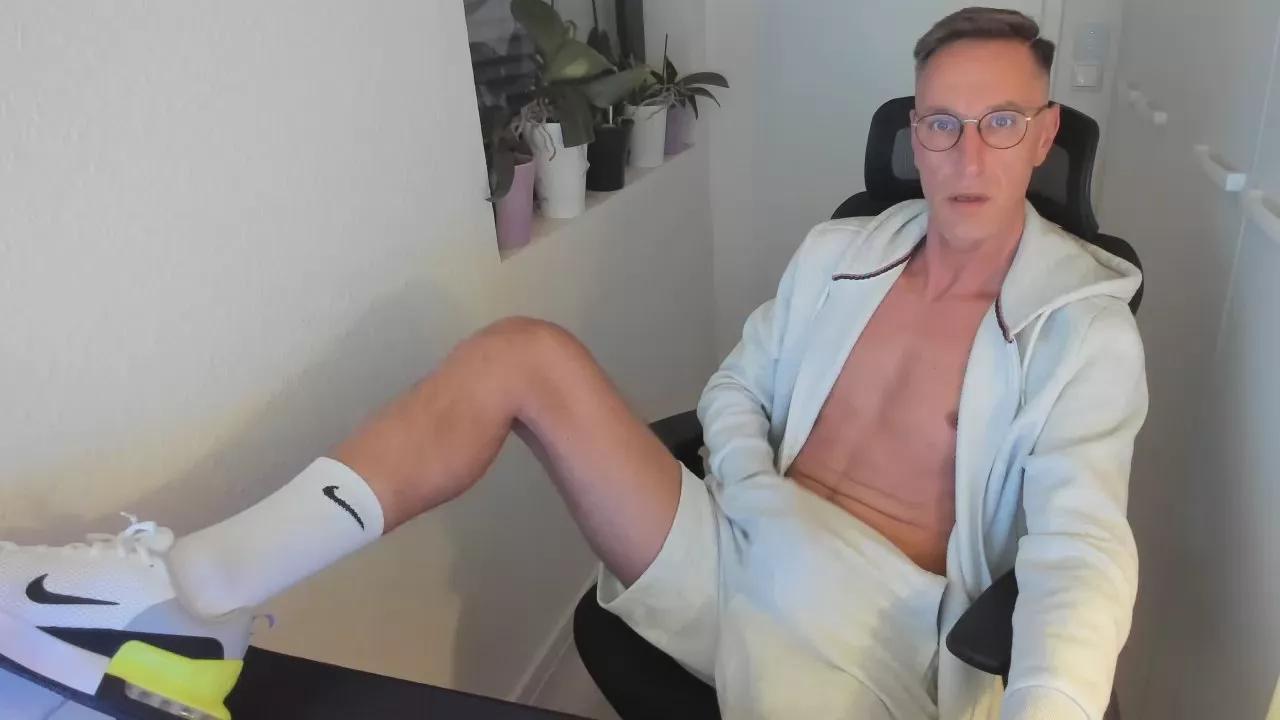 ger_gayman1983 on Cam4 
