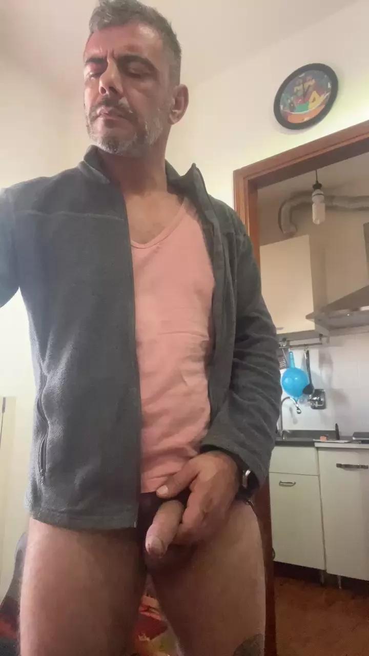 giangibus2 on Cam4 