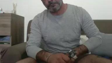 giangibus2 on Cam4 