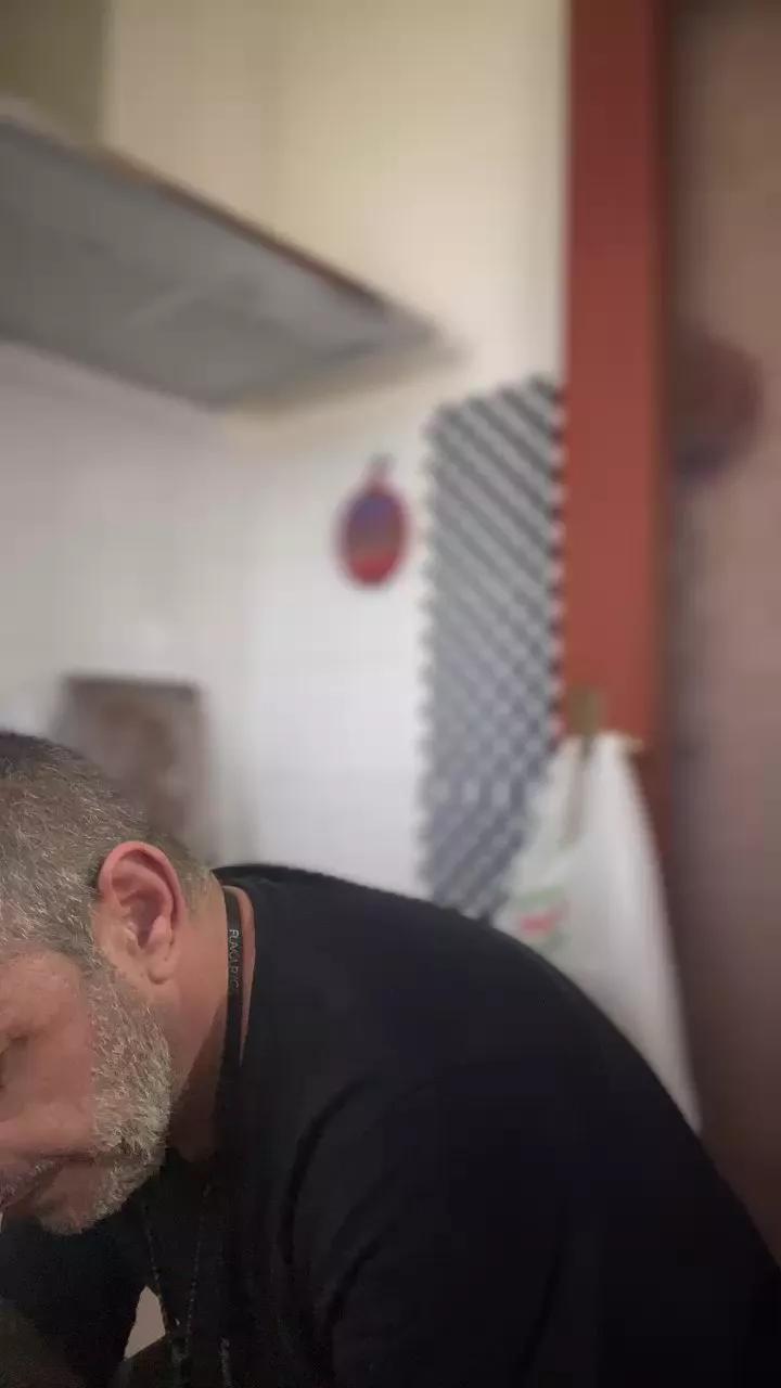 giangibus2 on Cam4 