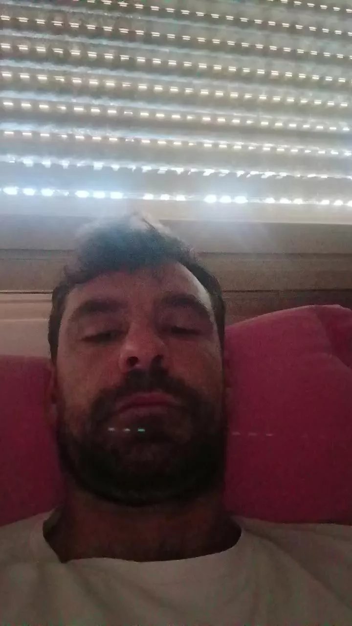 Offline Giebi2 on Cam4