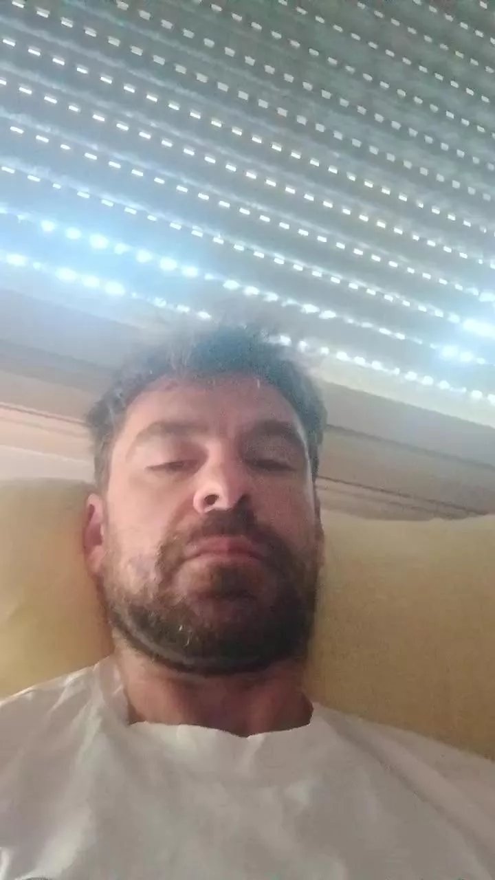 Offline Giebi2 on Cam4