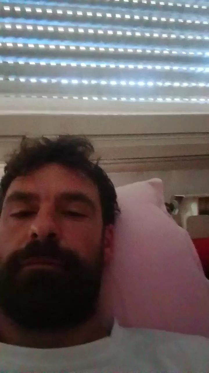 Offline Giebi2 on Cam4