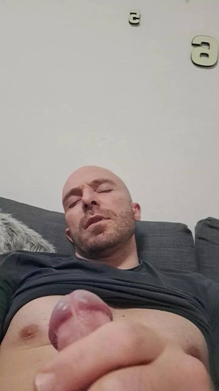 Offline Gnaro90 on Cam4