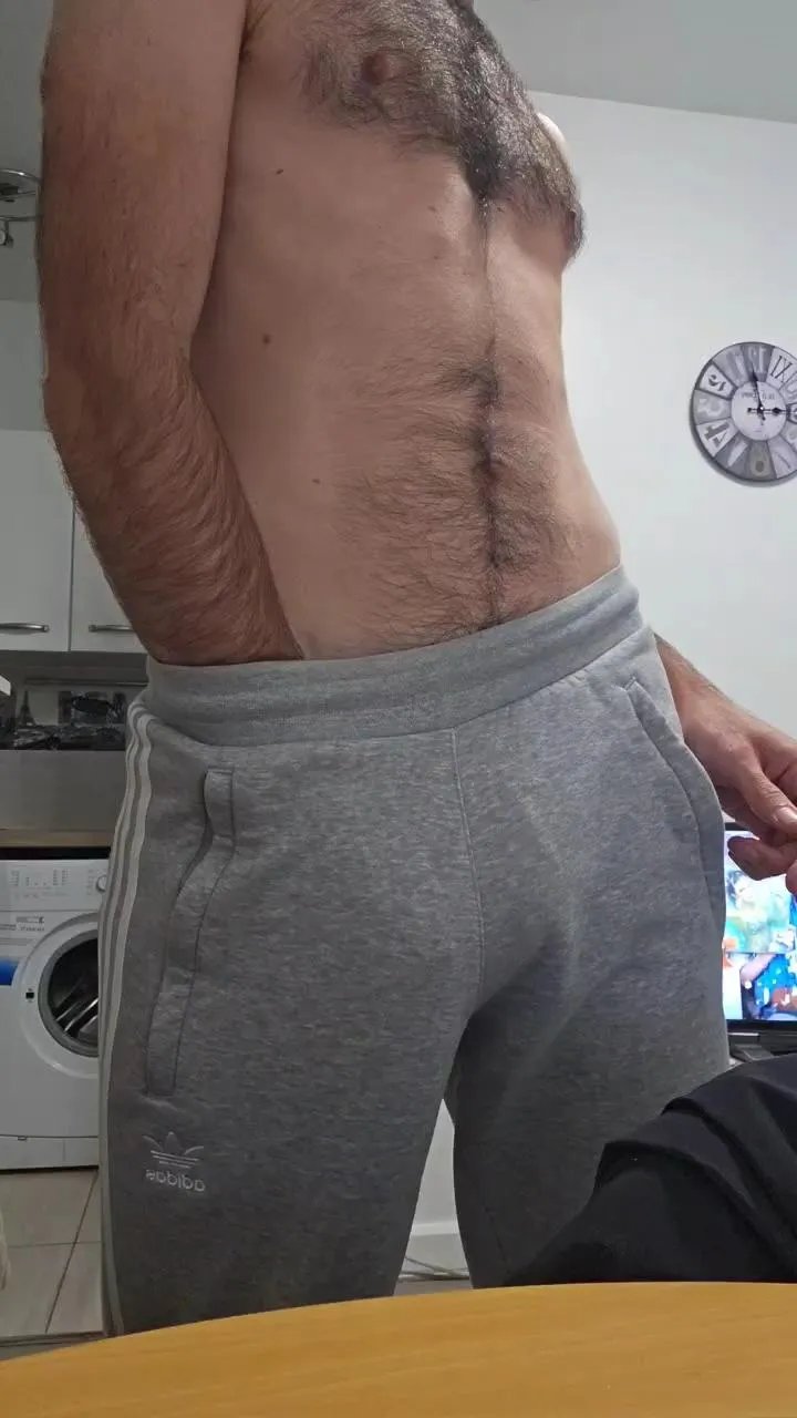 Offline GobackTonio on Cam4