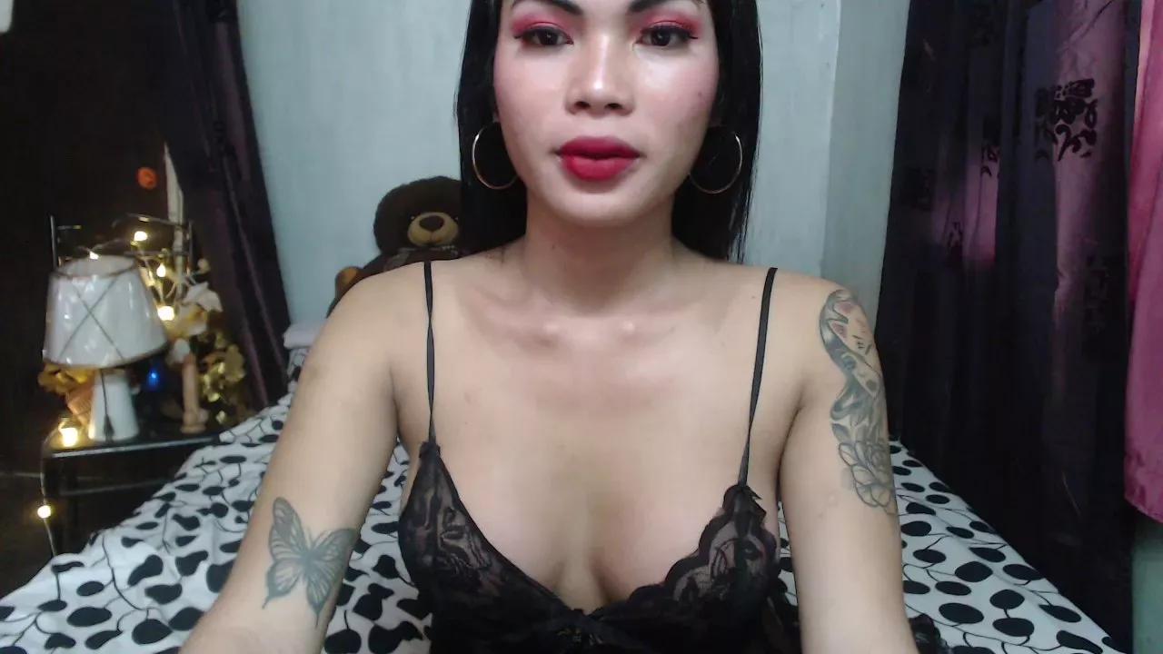 great1surprise on Cam4 