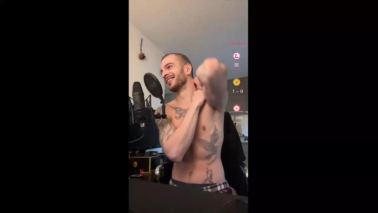 Greyoff on Cam4 