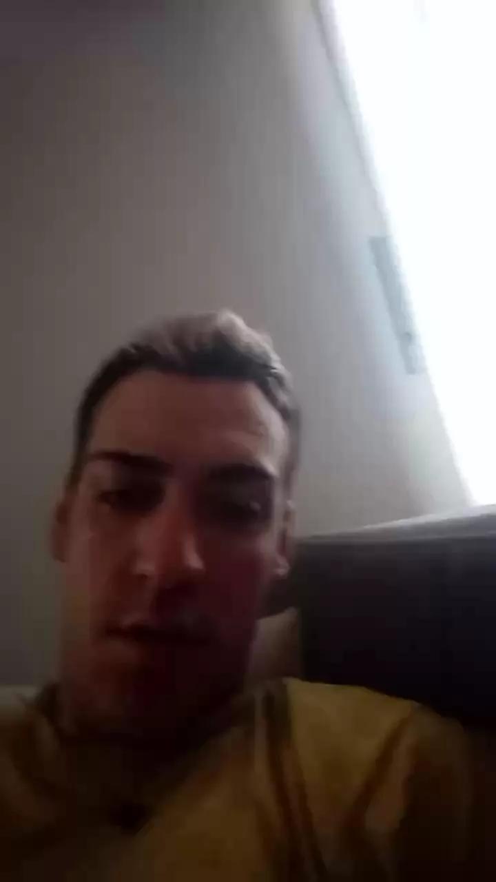 guardami02 on Cam4 