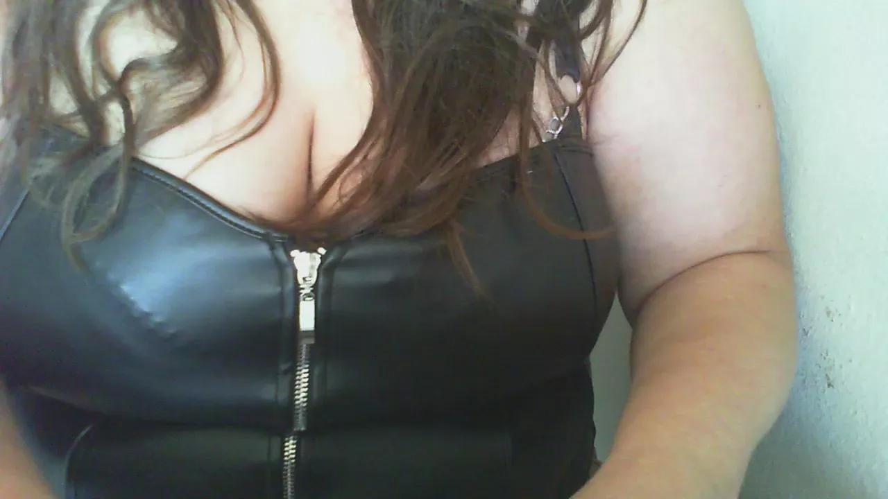 Gurke_Melone on Cam4 