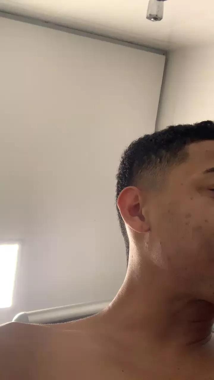 Gustavoalves22 on Cam4 