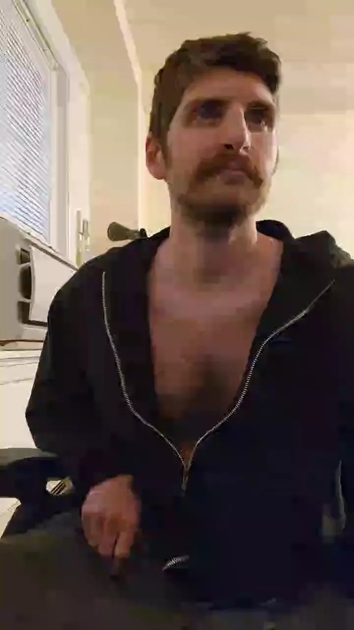 Offline guydude2 on Cam4