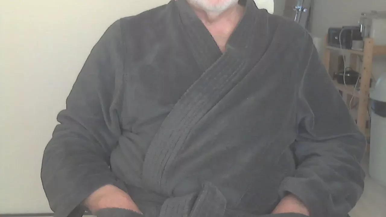 hairybull on Cam4 