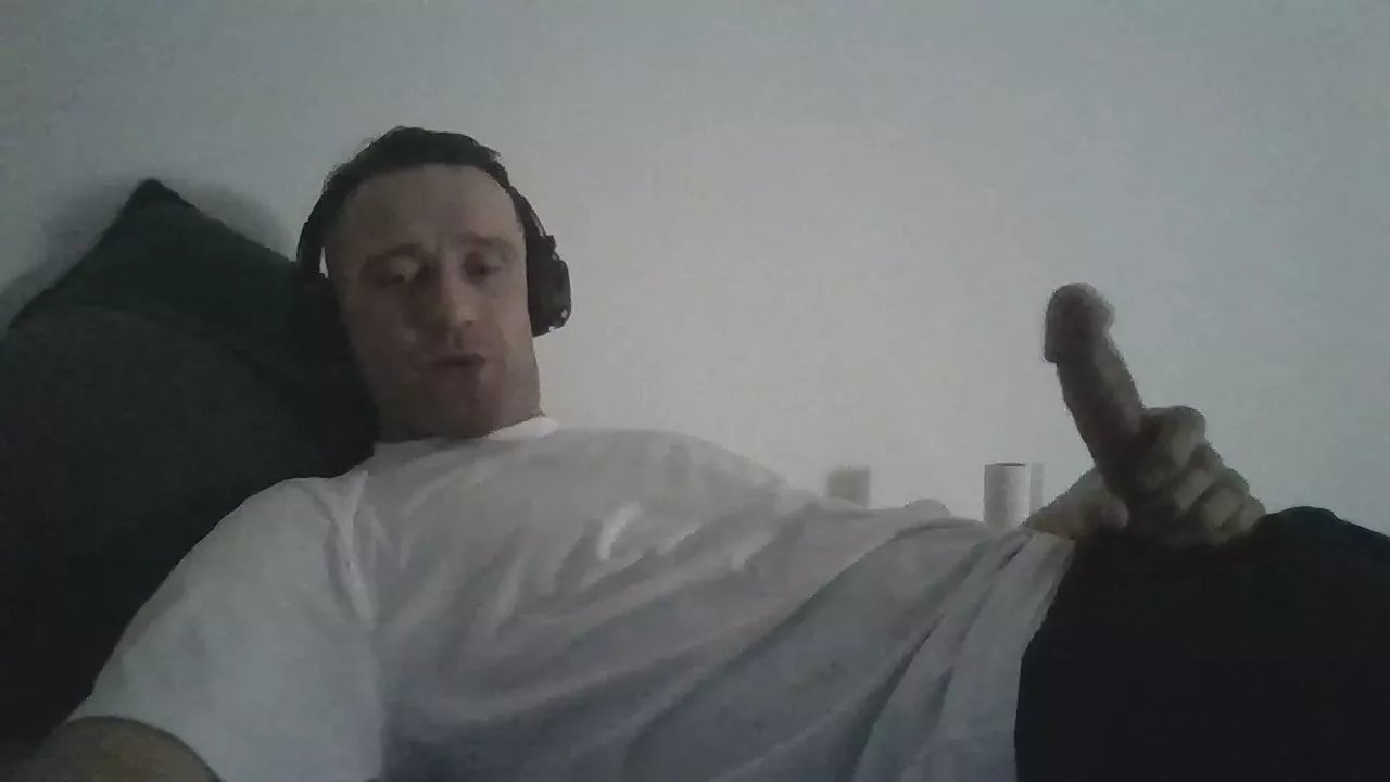 Offline hartdickleon on Cam4