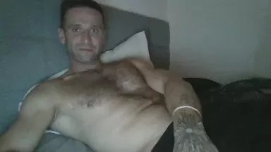 Offline hartdickleon on Cam4