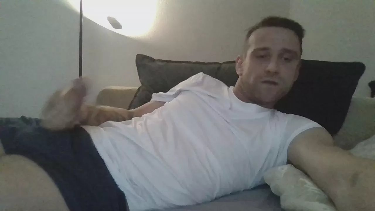 Offline hartdickleon on Cam4