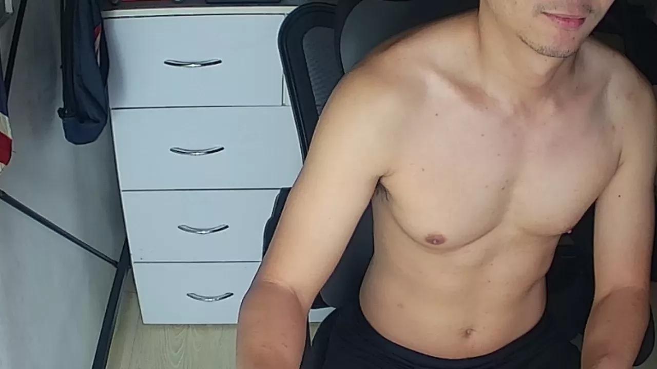 hawky404 on Cam4 