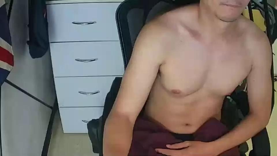 hawky404 on Cam4 